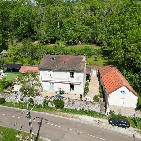 Gite La Providence Saint-Sernin-du-Plain Kültér fotó